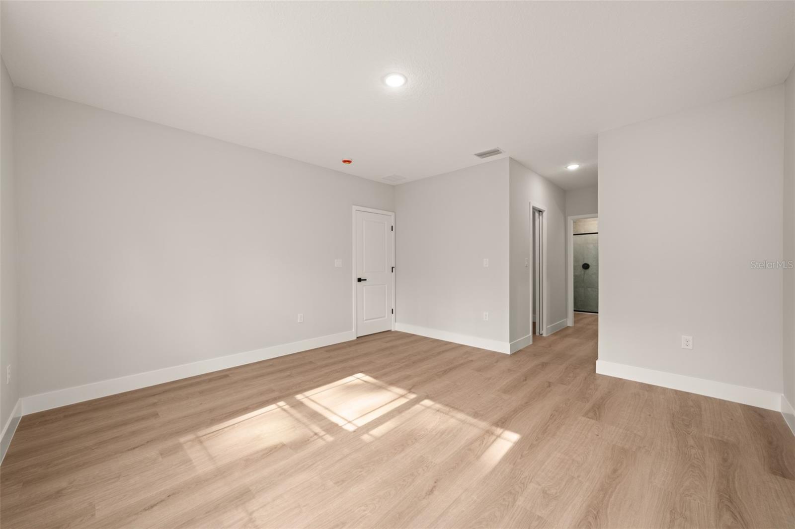 SUN N LAKE - Residential