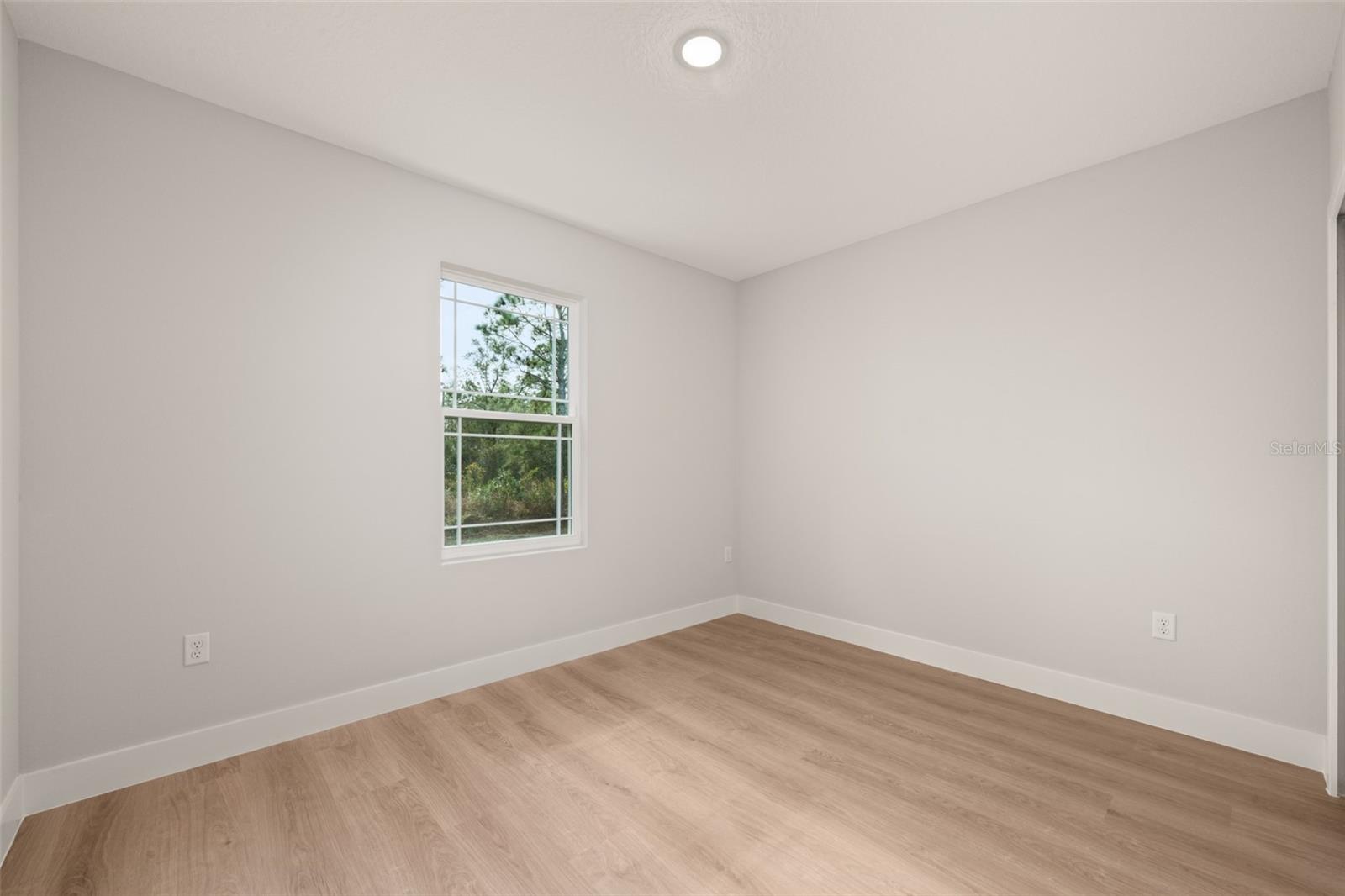 SUN N LAKE - Residential