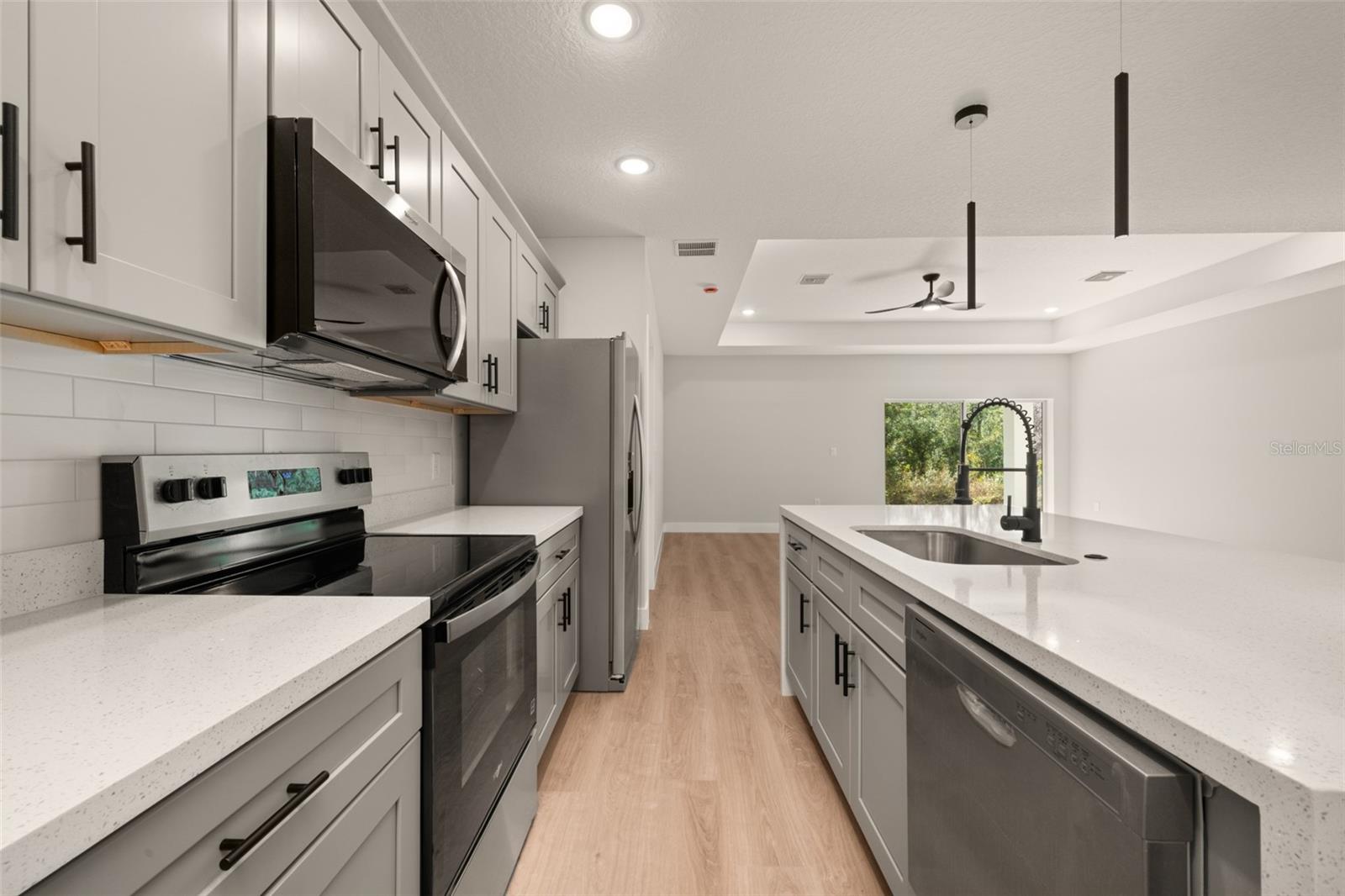 SUN N LAKE - Residential