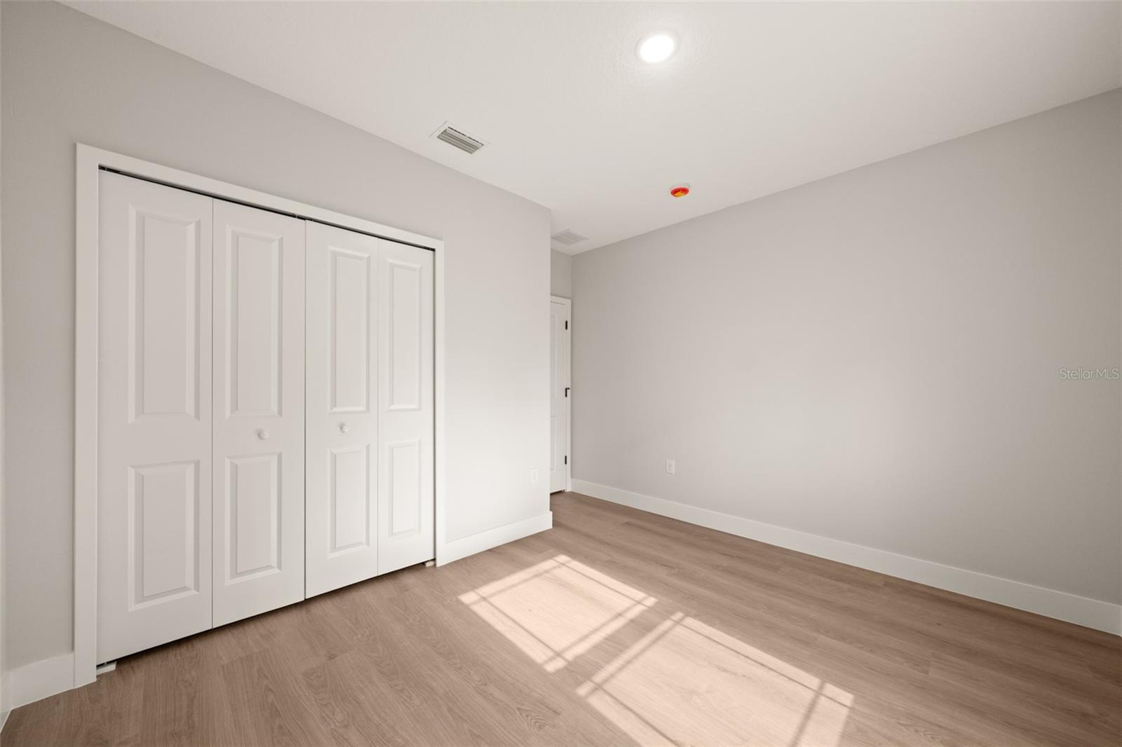 SUN N LAKE - Residential