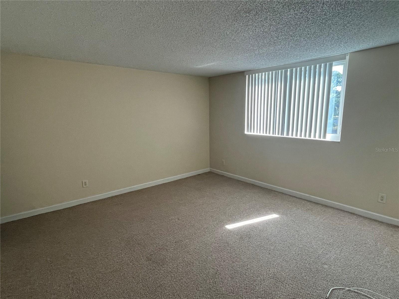 SARASOTA PALMS - Residential Lease
