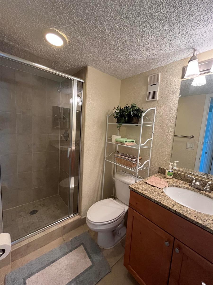 SARASOTA PALMS - Residential Lease