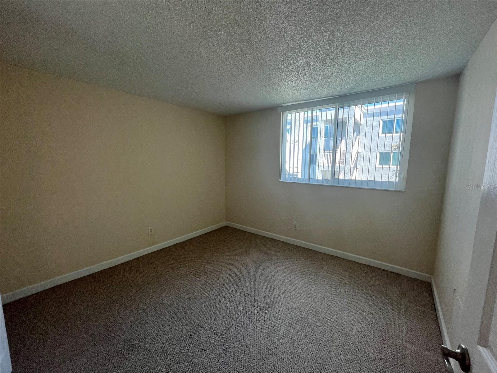 SARASOTA PALMS - Residential Lease