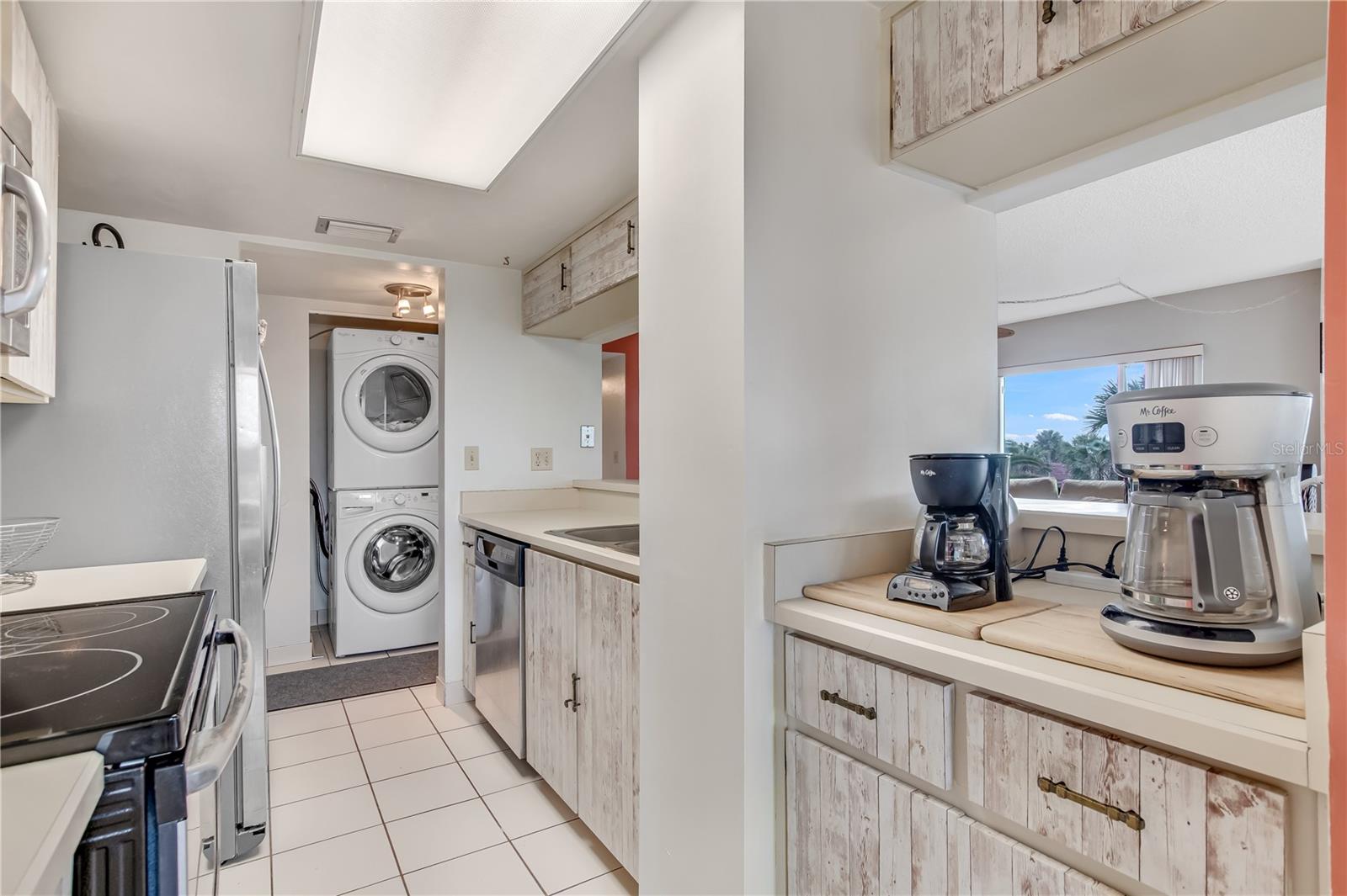 OCEAN VIEW MANOR - Residential Lease