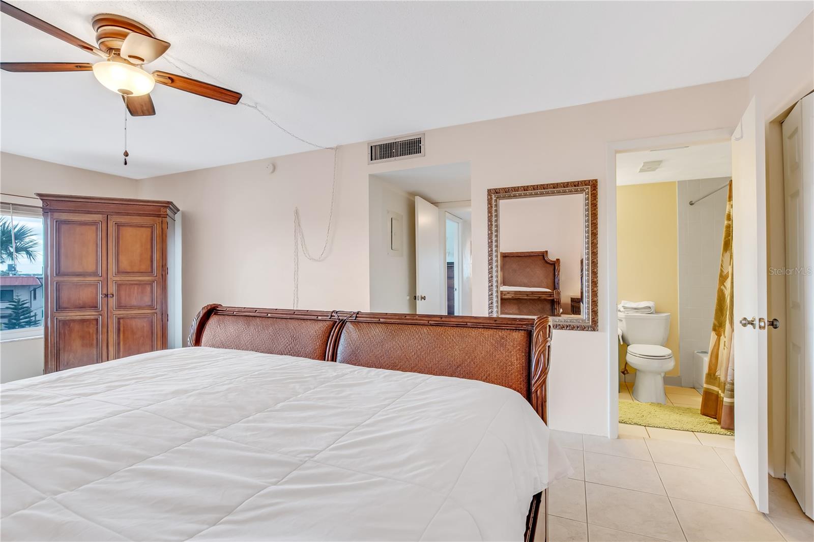 OCEAN VIEW MANOR - Residential Lease