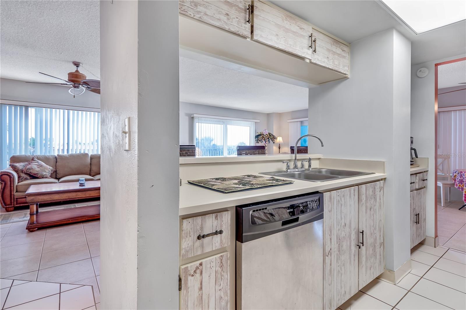 OCEAN VIEW MANOR - Residential Lease