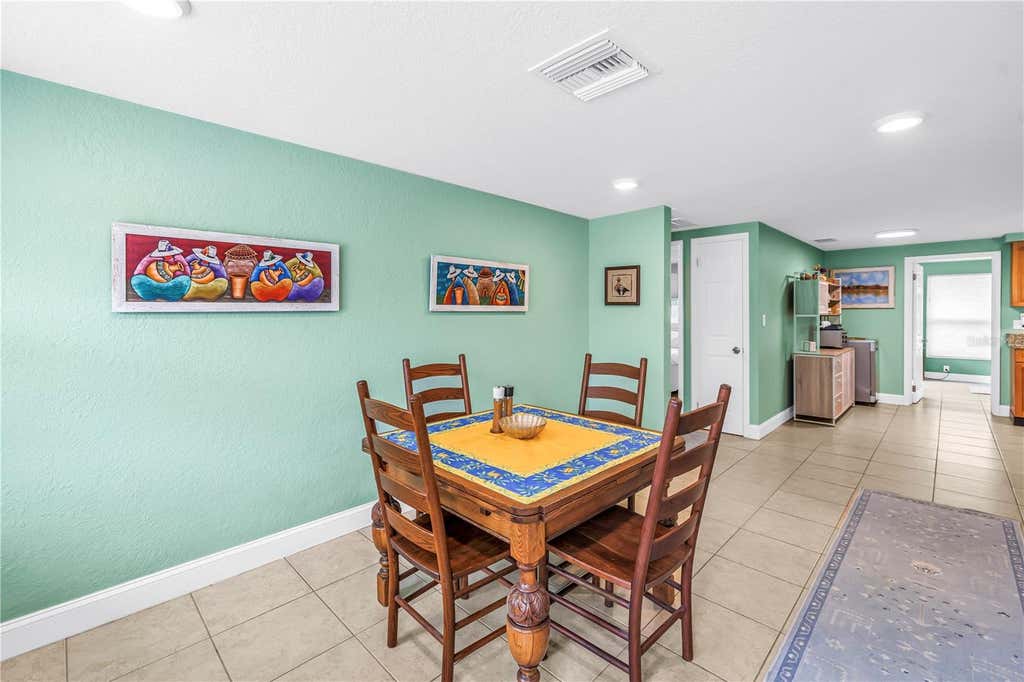 Photo of 543 72nd Ave Ave N, St Petersburg, FL 33702 (MLS # TB8517667)