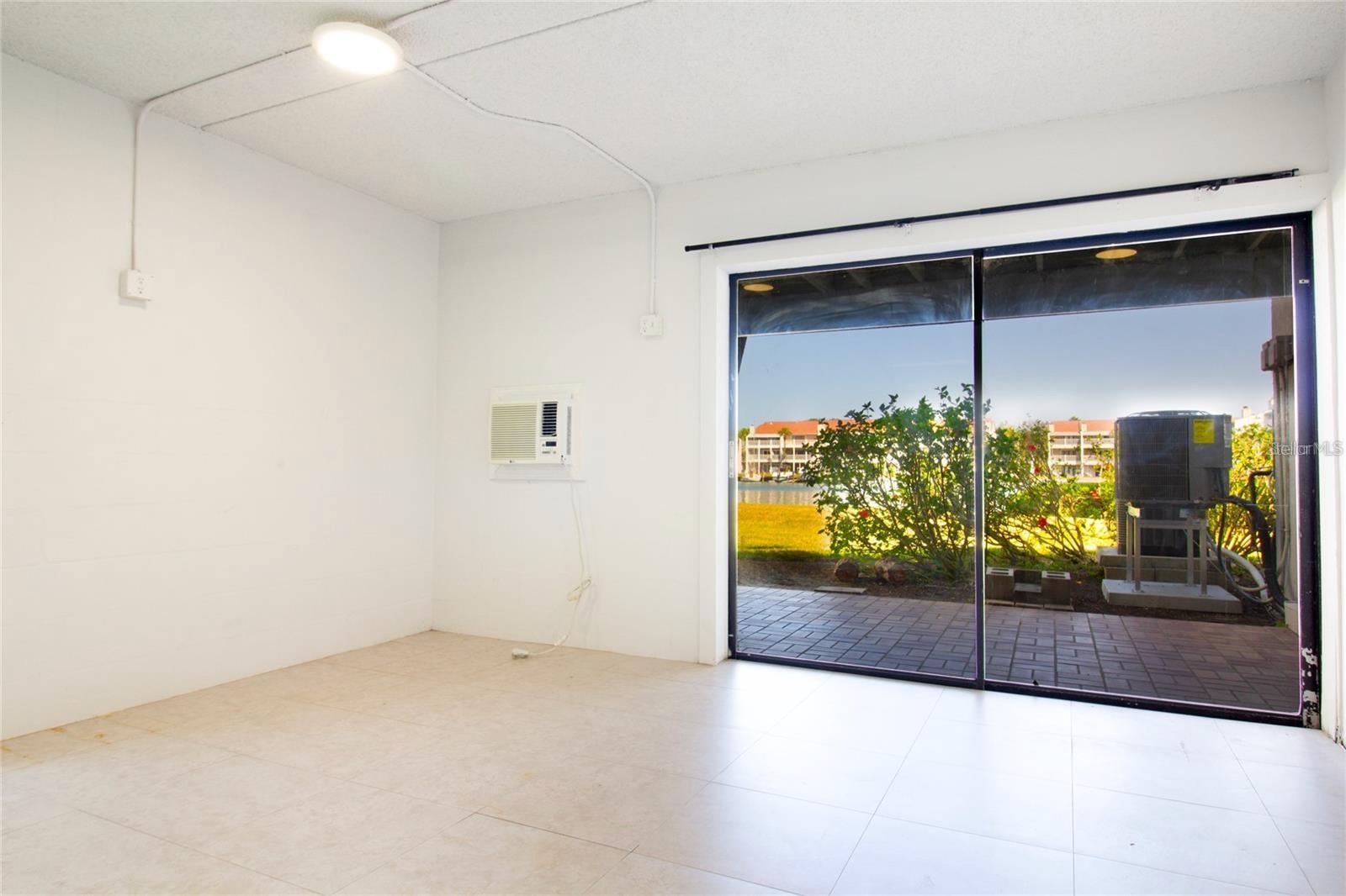 CAPRI HARBOR CONDO - Residential