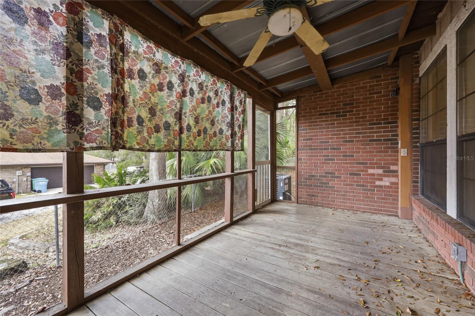 G M WHETSTONE ESTATE ADD TO H S - Residential