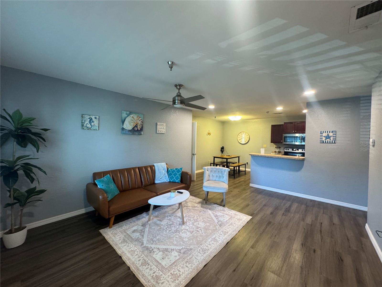 ITOPIA PRIVATE RESIDENCES CONDO - Residential Lease