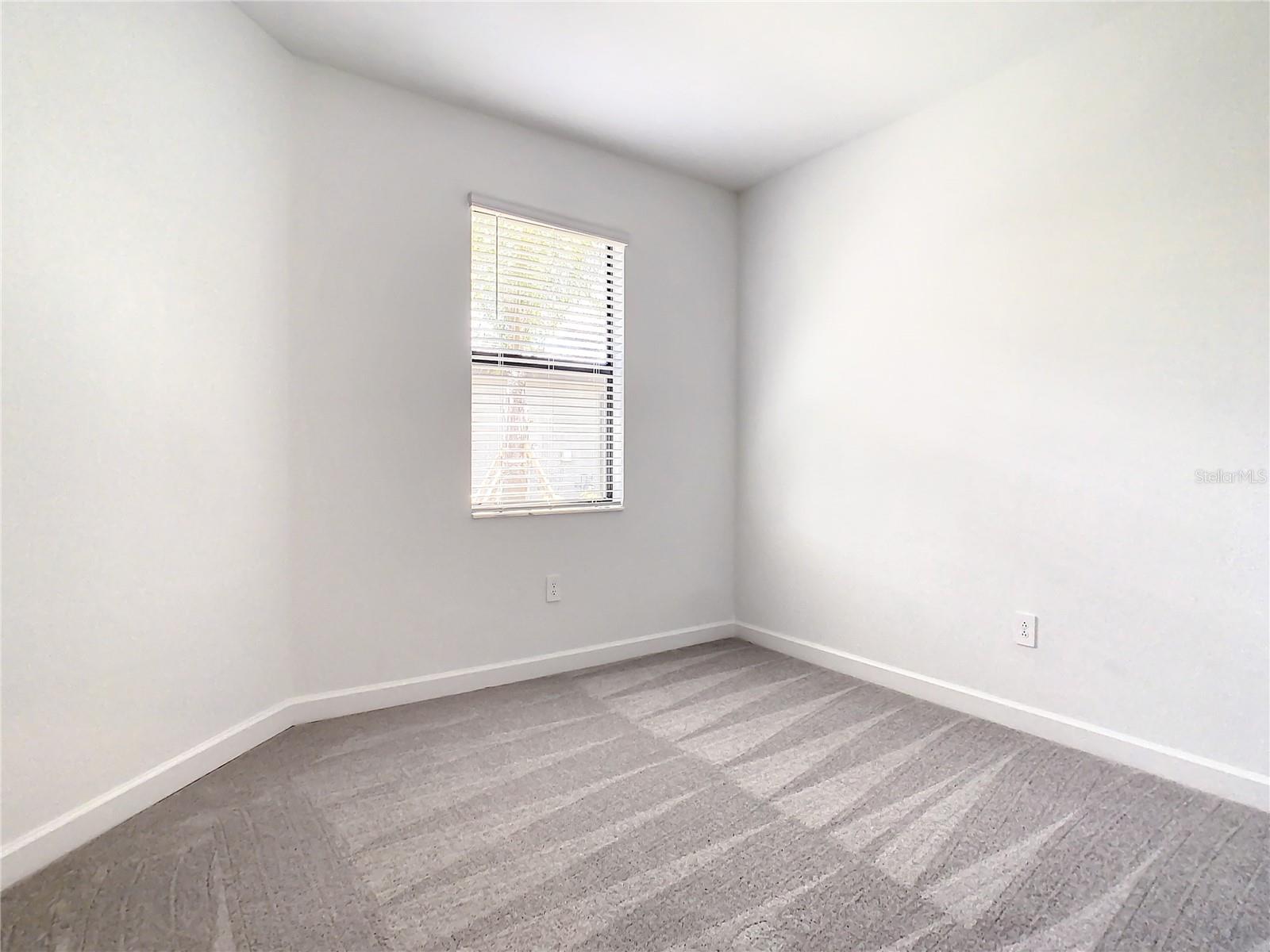 LORRAINE LAKES PH I - Residential Lease