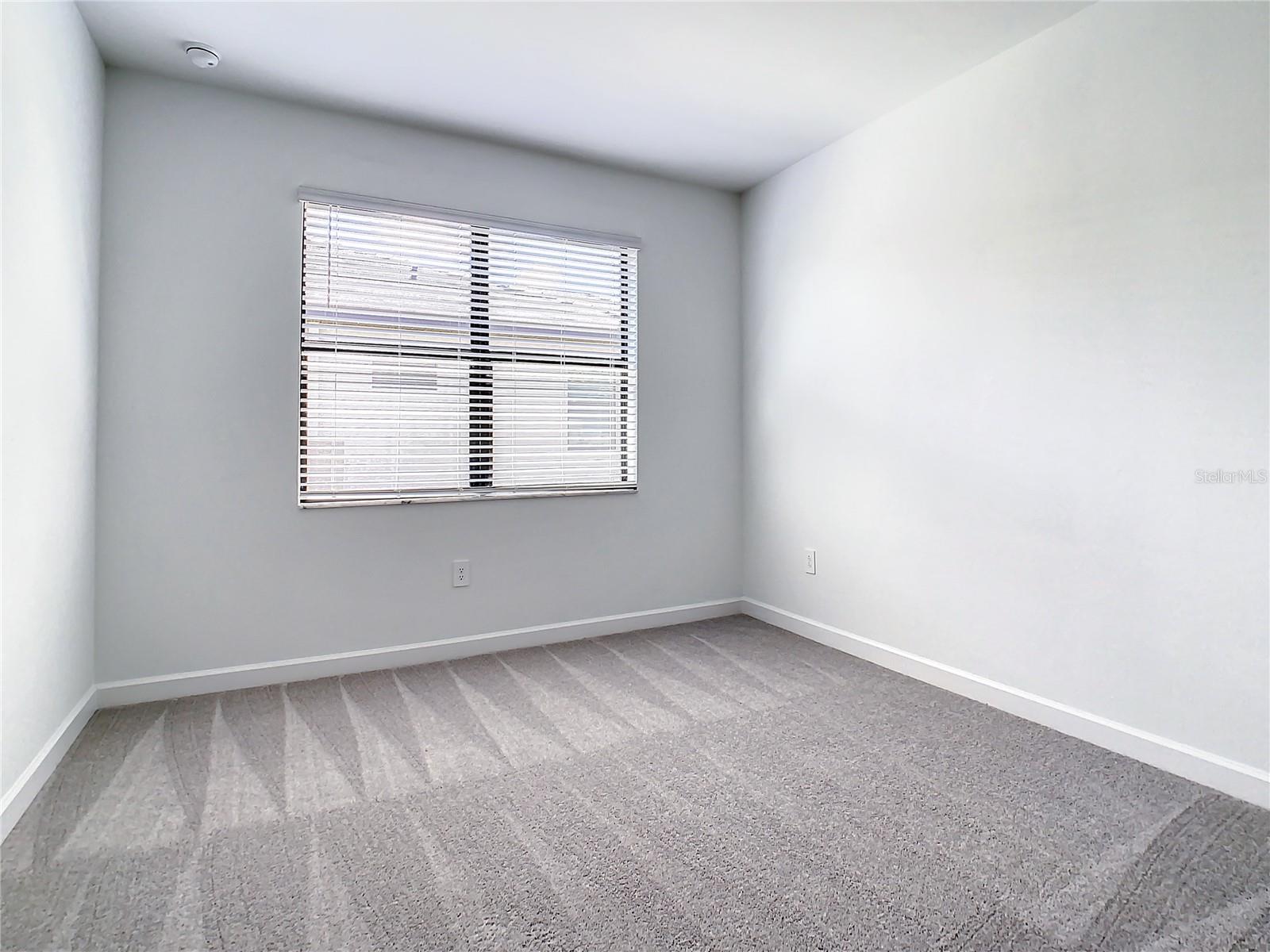 LORRAINE LAKES PH I - Residential Lease