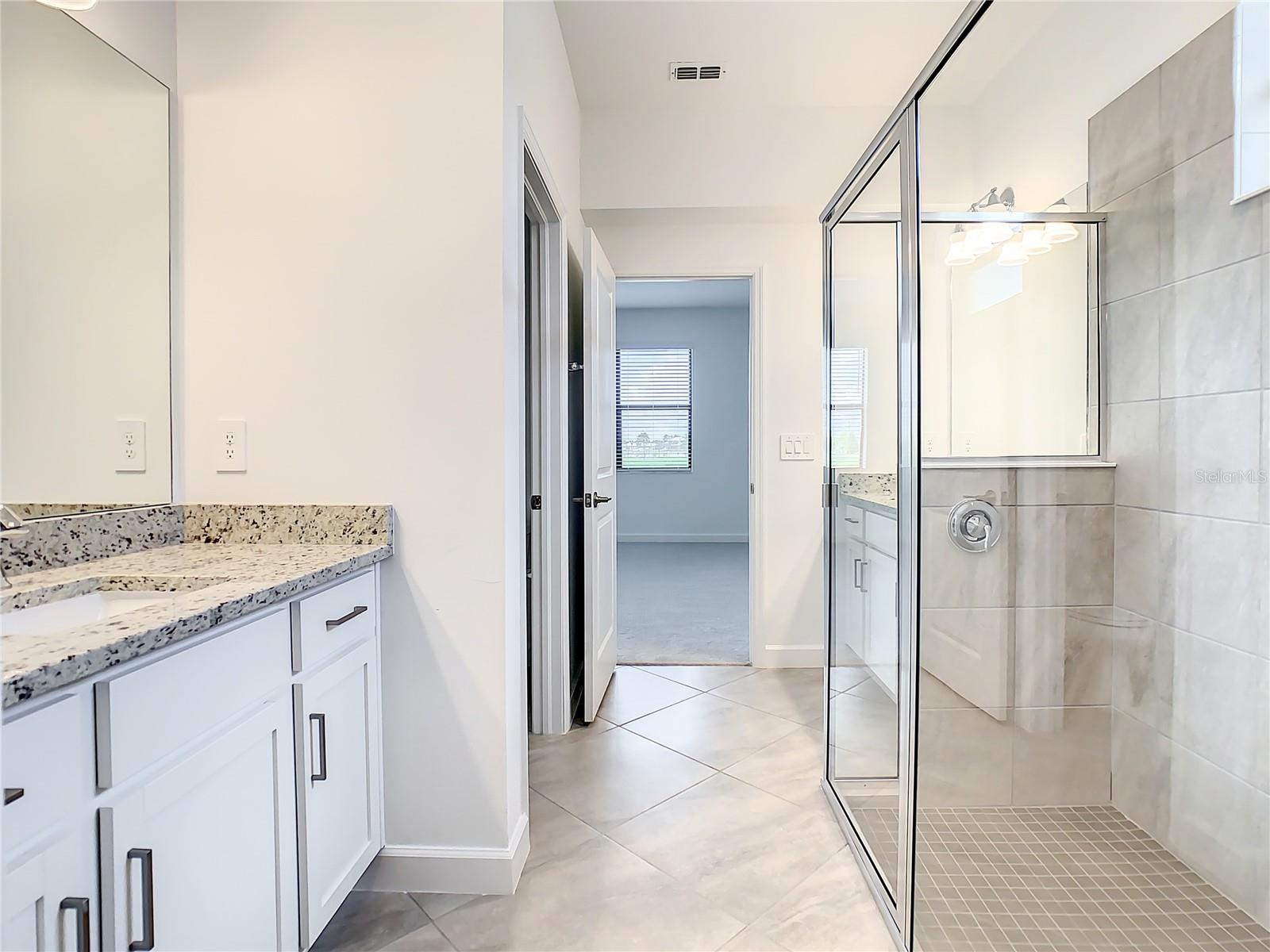 LORRAINE LAKES PH I - Residential Lease