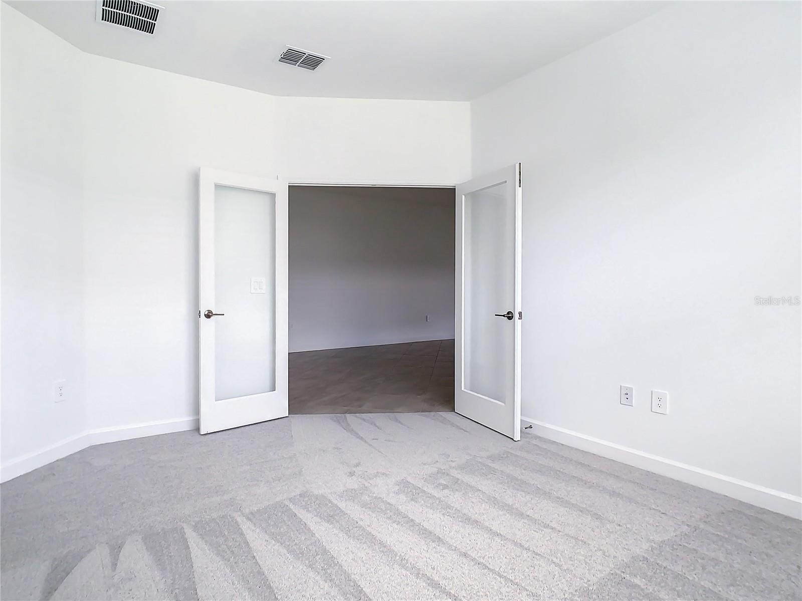 LORRAINE LAKES PH I - Residential Lease