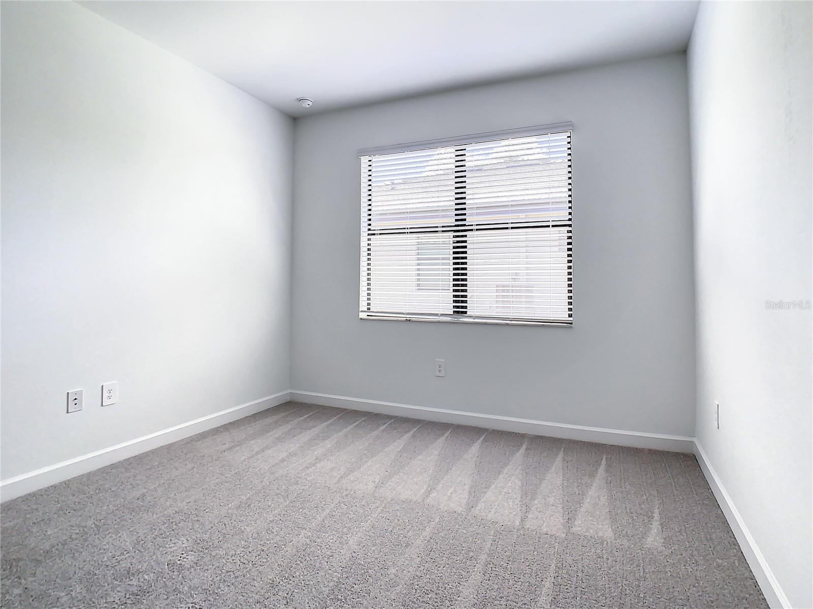 LORRAINE LAKES PH I - Residential Lease