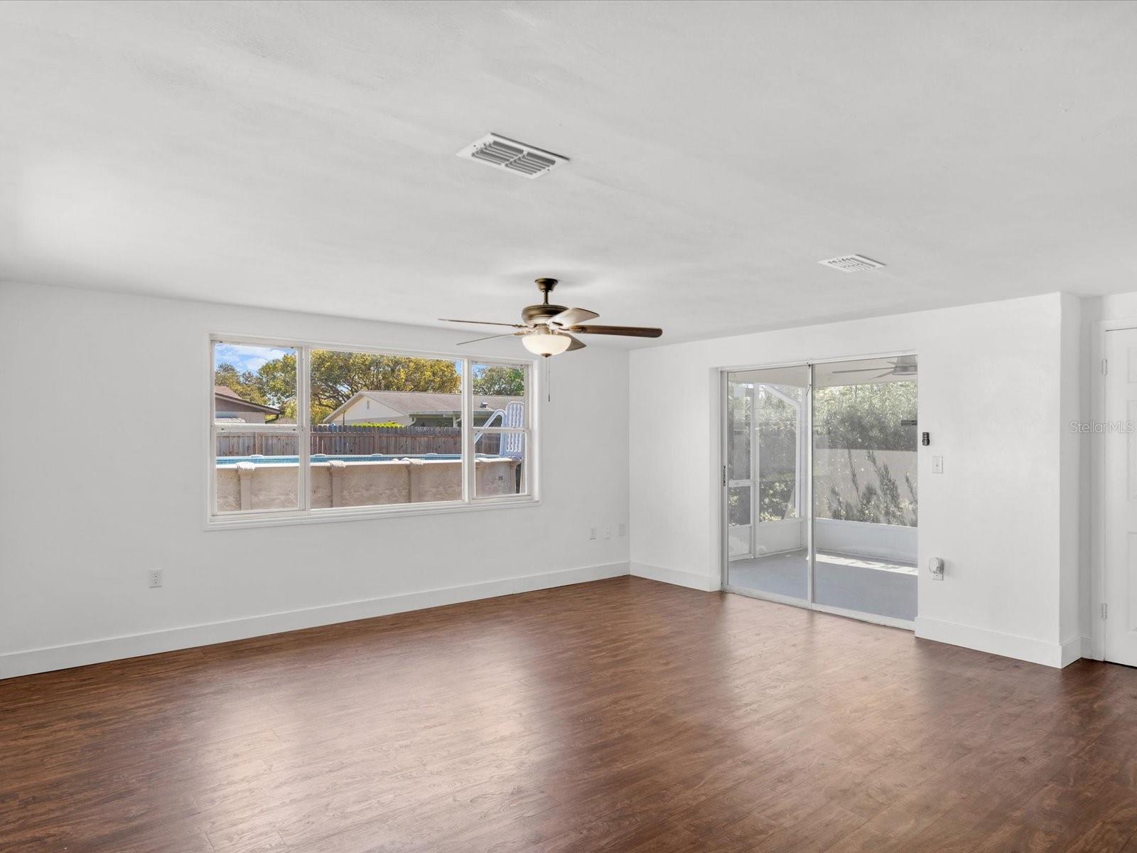 EMBASSY HILLS - Residential