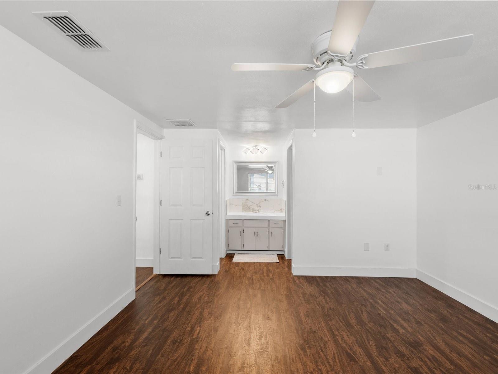 EMBASSY HILLS - Residential