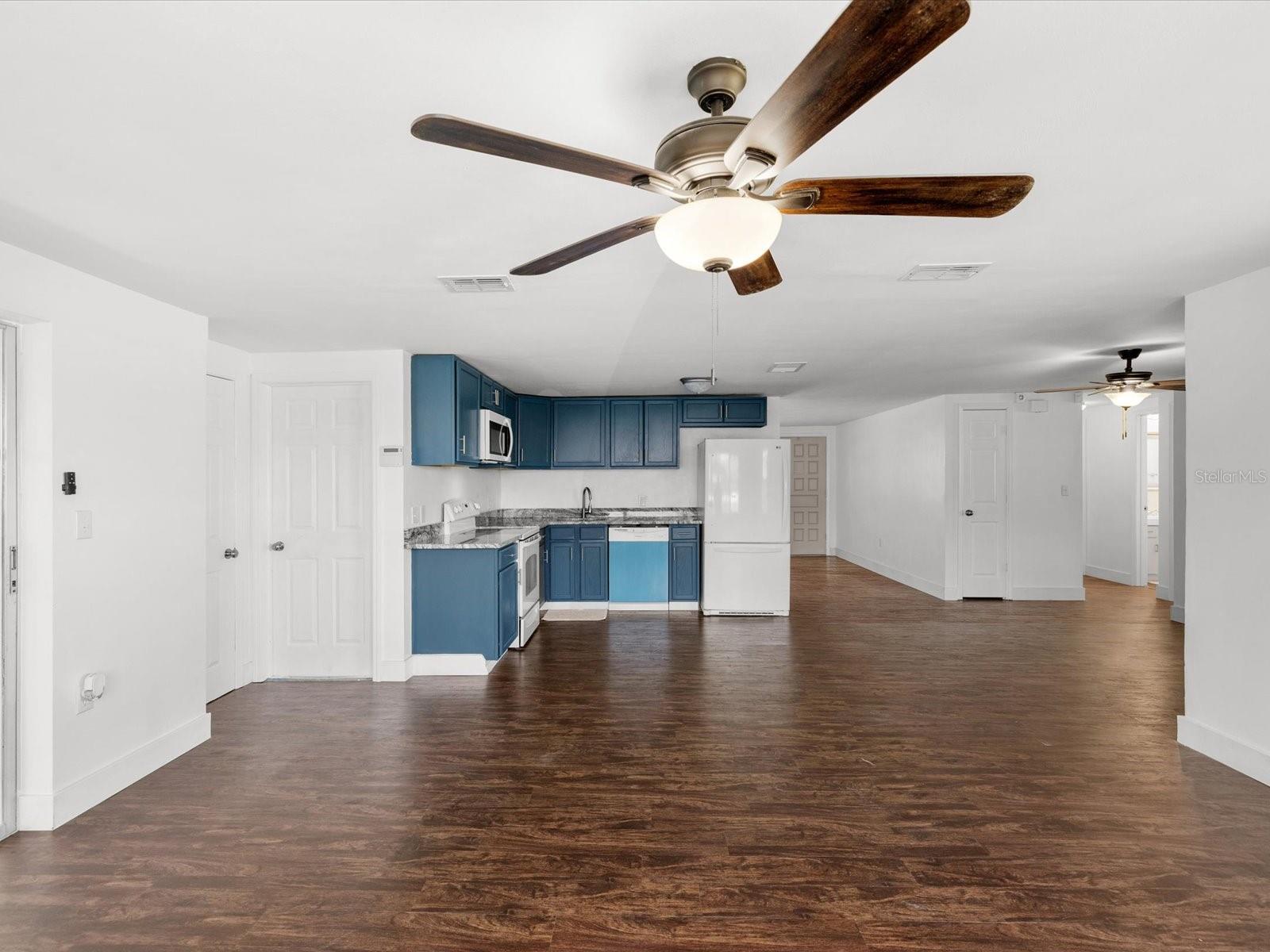 EMBASSY HILLS - Residential