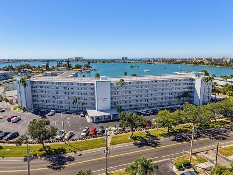Photo of 1868 Shore Drive S #511, South Pasadena, FL 33707 (MLS # TB8561310)