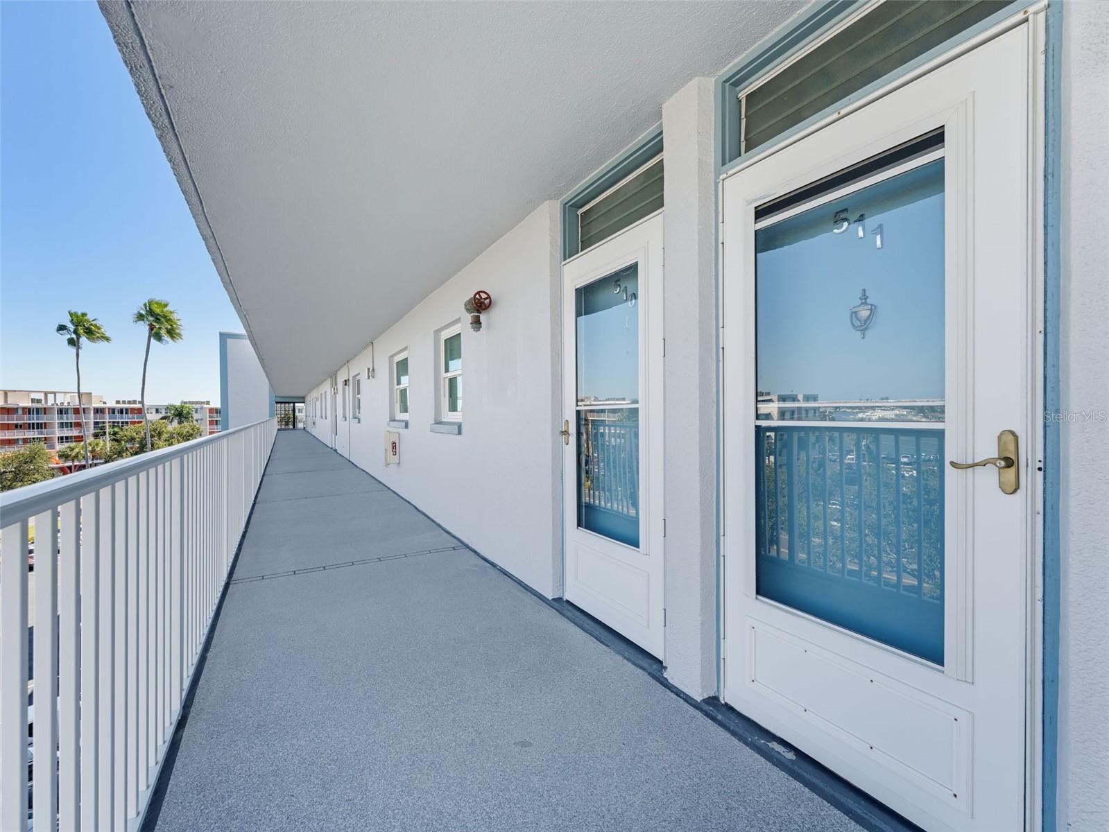 1868 SHORE DRIVE S 511