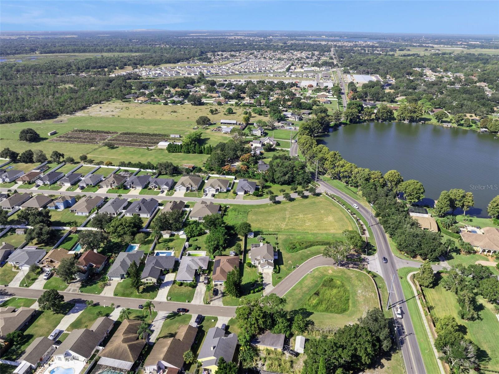 LITTLE LAKE ESTATES - Residential