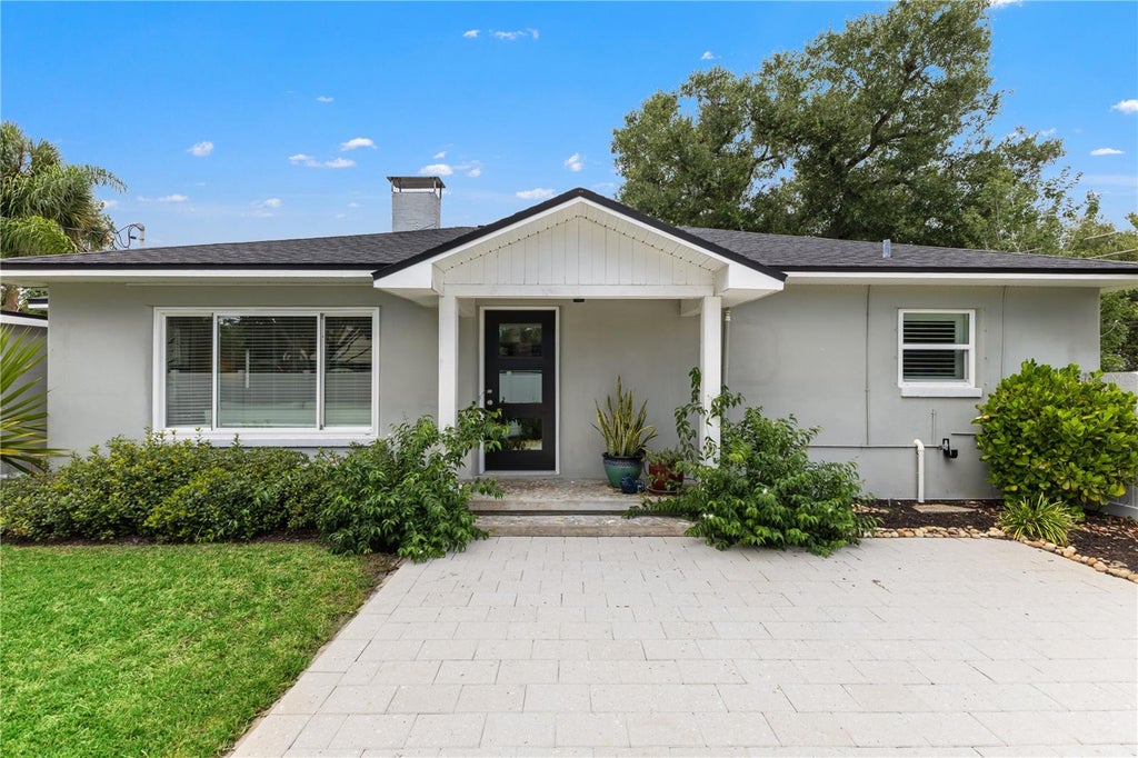 Photo of 1030 32nd Avenue N, St Petersburg, FL 33704 (MLS # TB8551537)