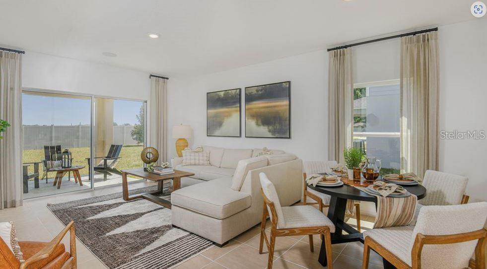 13556 TROPICAL BREEZE WAY