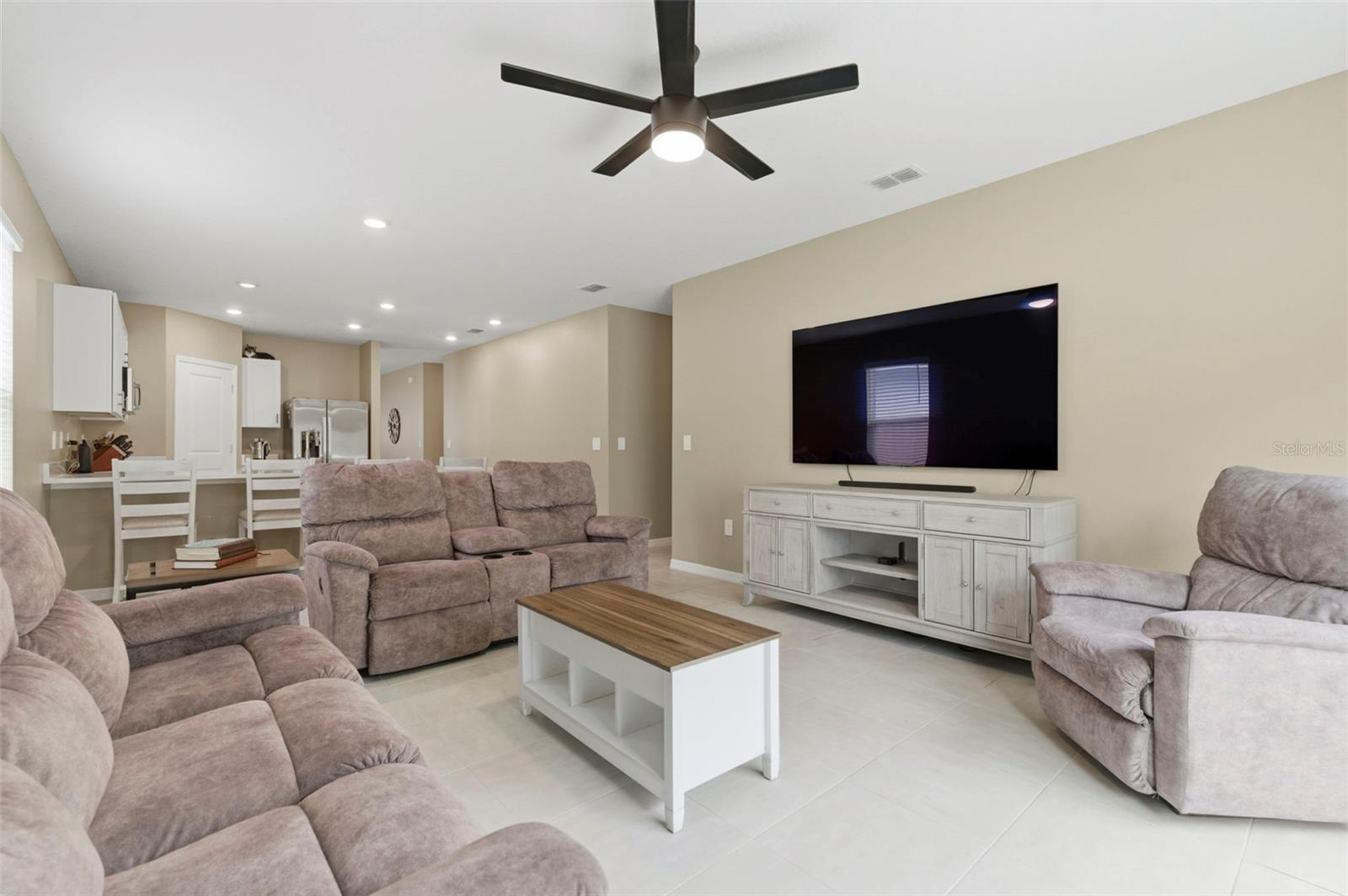 PALM WIND PH 1 - Residential