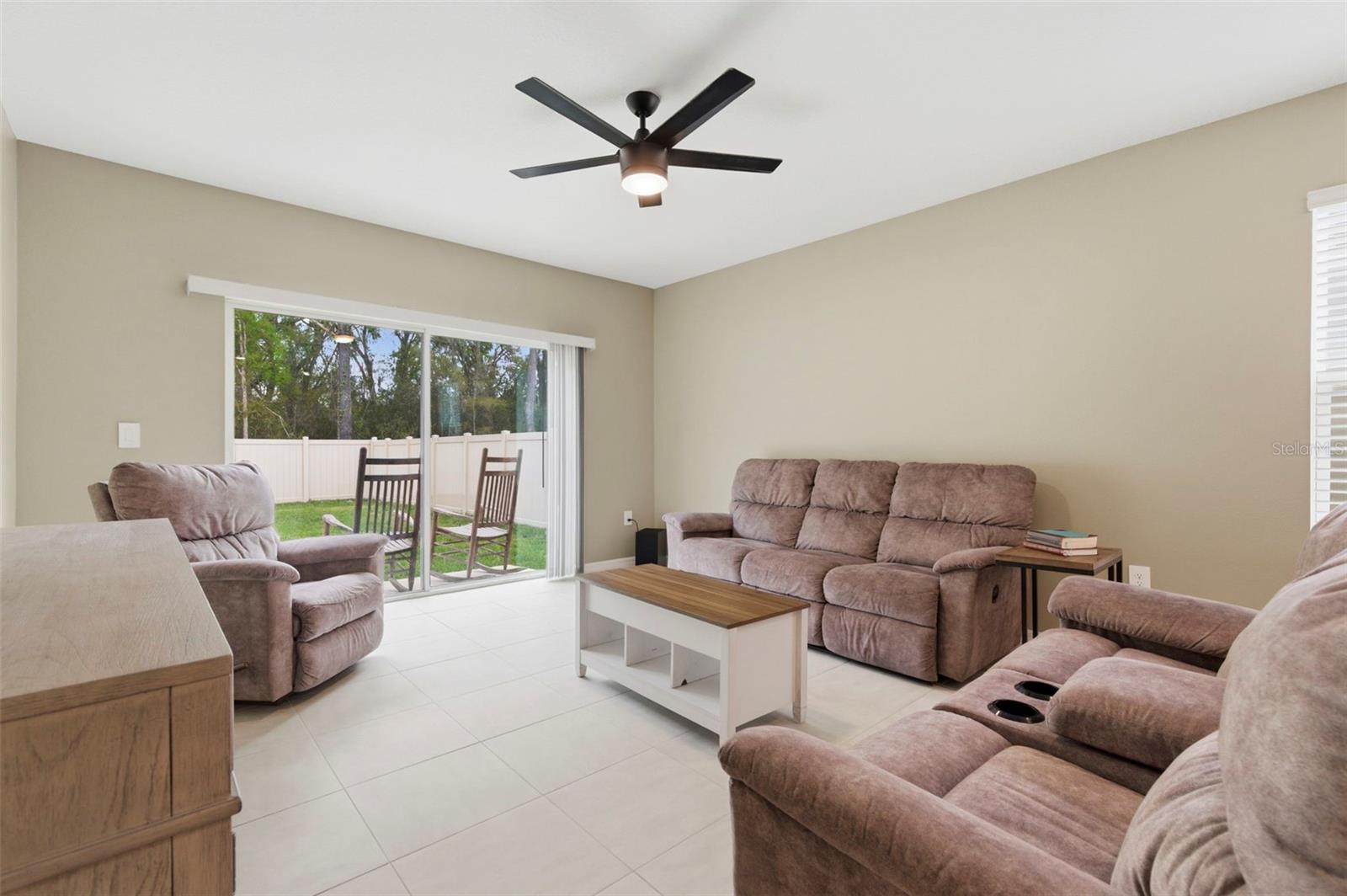 PALM WIND PH 1 - Residential