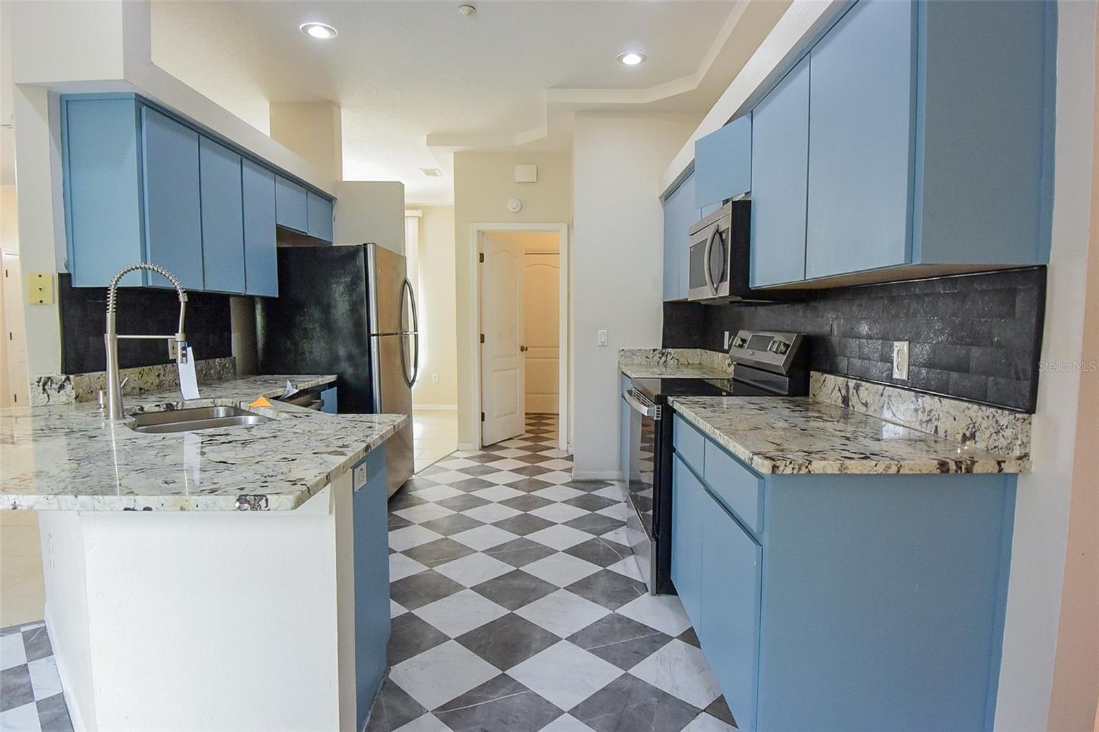 SPRING HILL - Residential