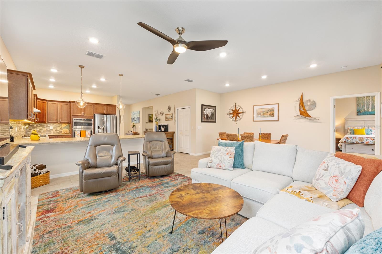 INDIGO EAST SOUTH - Residential