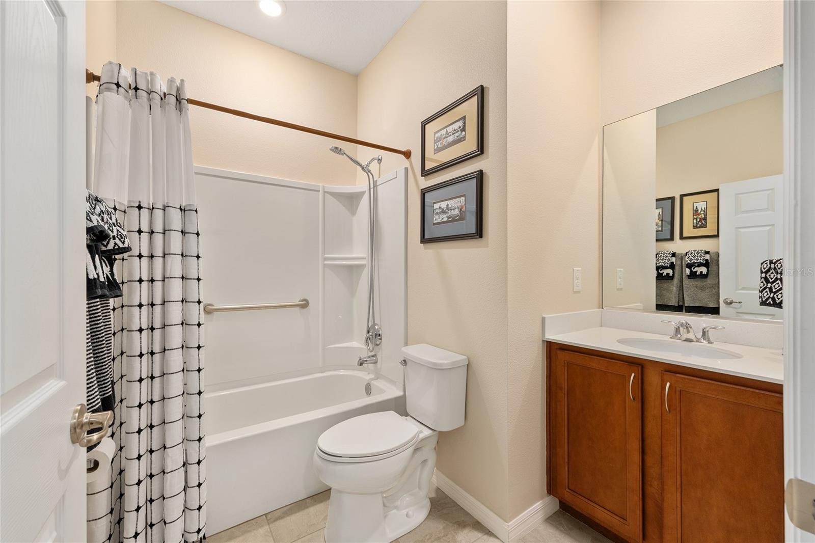 INDIGO EAST SOUTH - Residential