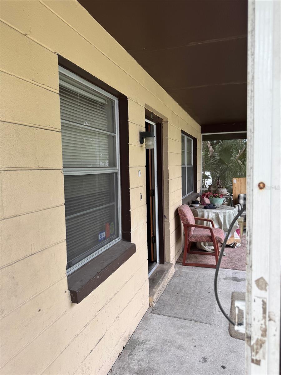 8609 N 13TH STREET