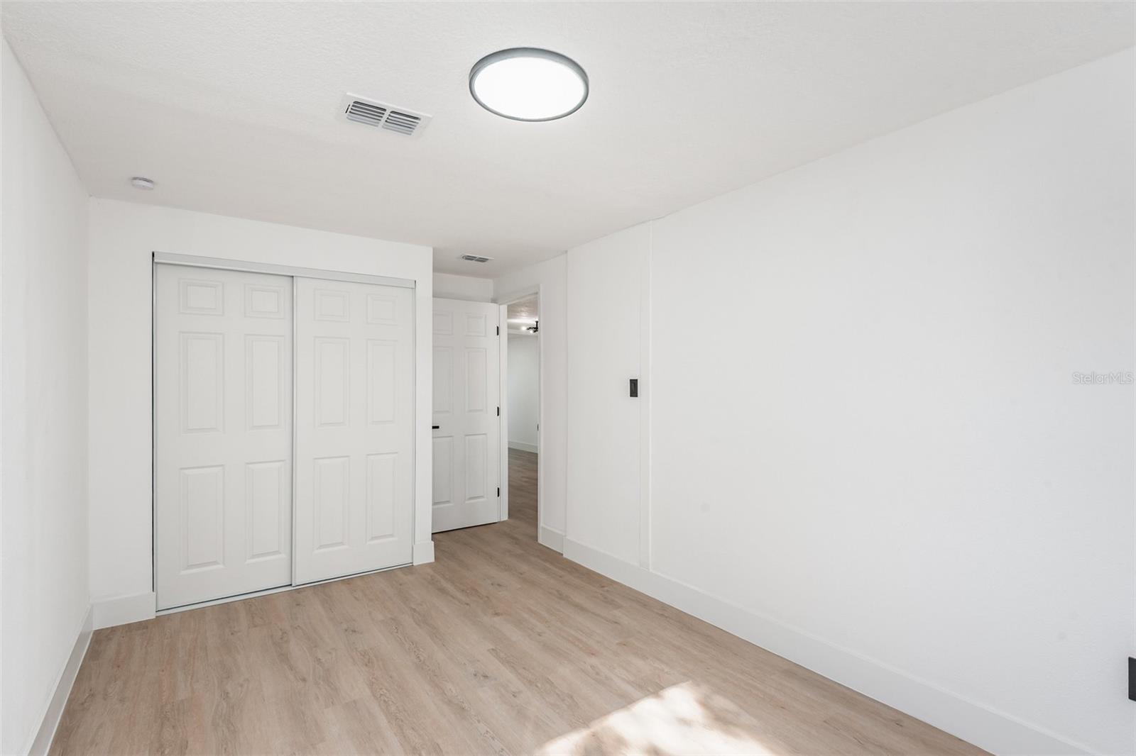 MENDELLS HAWKS PARK - Residential