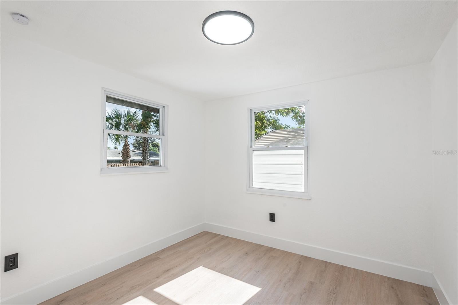 MENDELLS HAWKS PARK - Residential