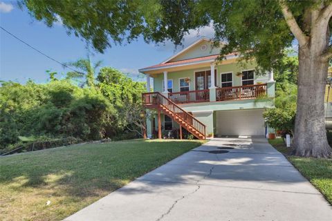 A home in PALM HARBOR