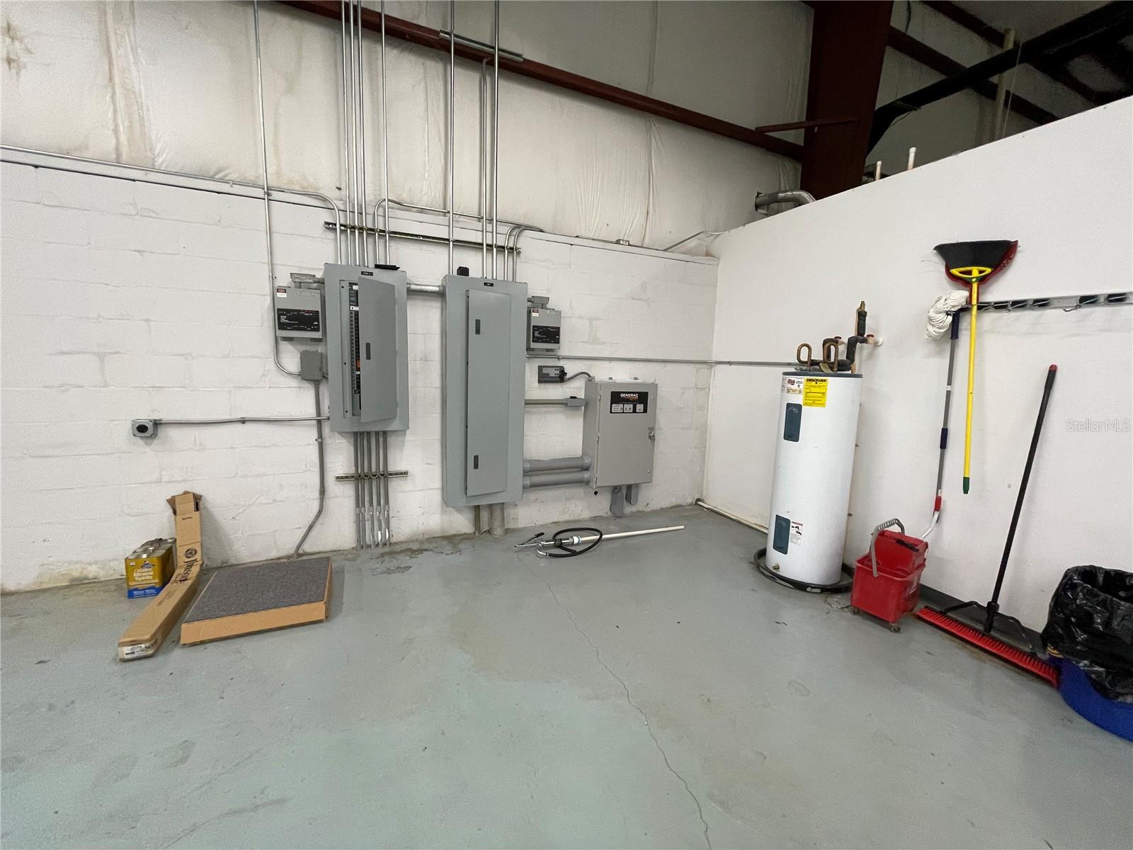 ORANGE BLOSSOM BUS CENTER - Commercial Lease