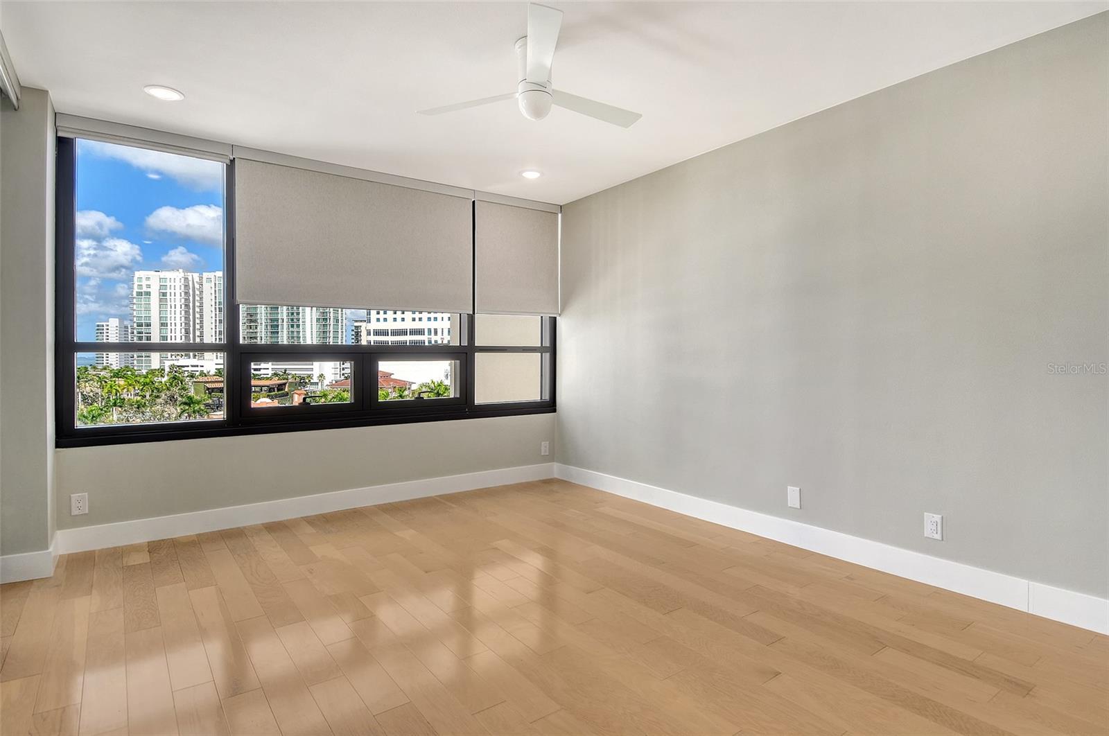 BAY PLAZA - Residential Lease