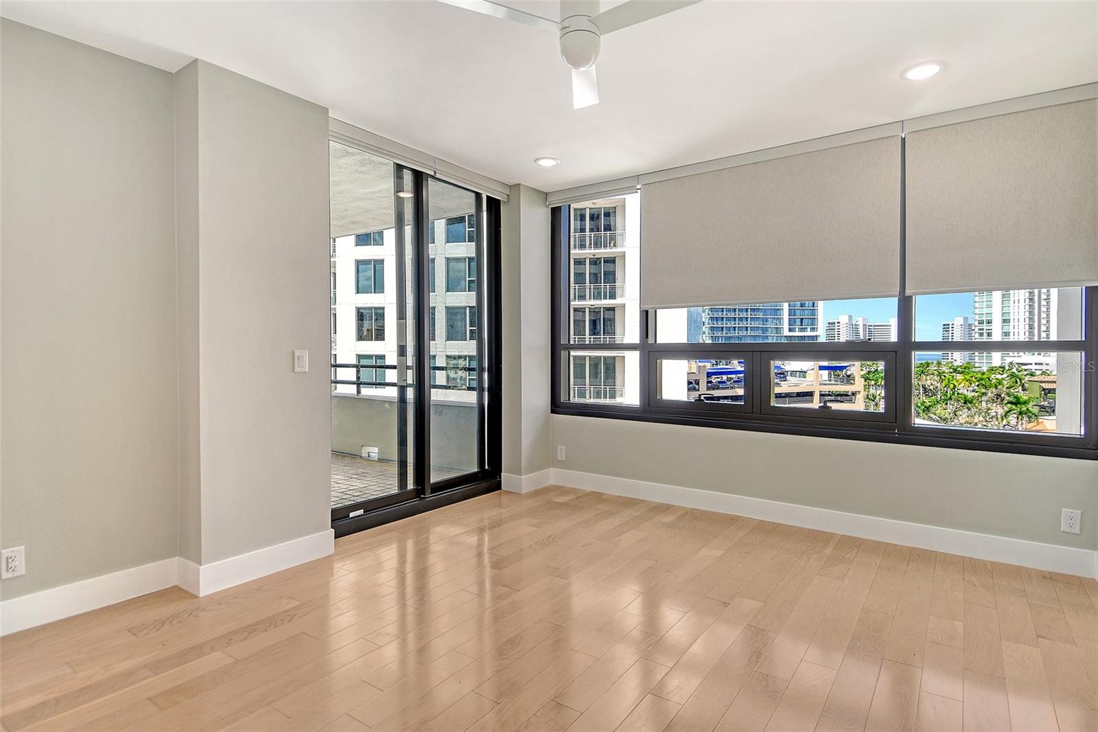 BAY PLAZA - Residential Lease