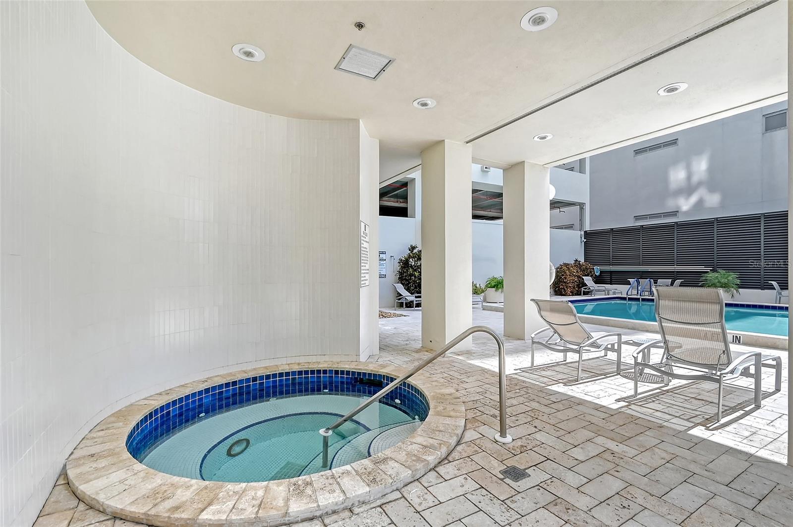 BAY PLAZA - Residential Lease