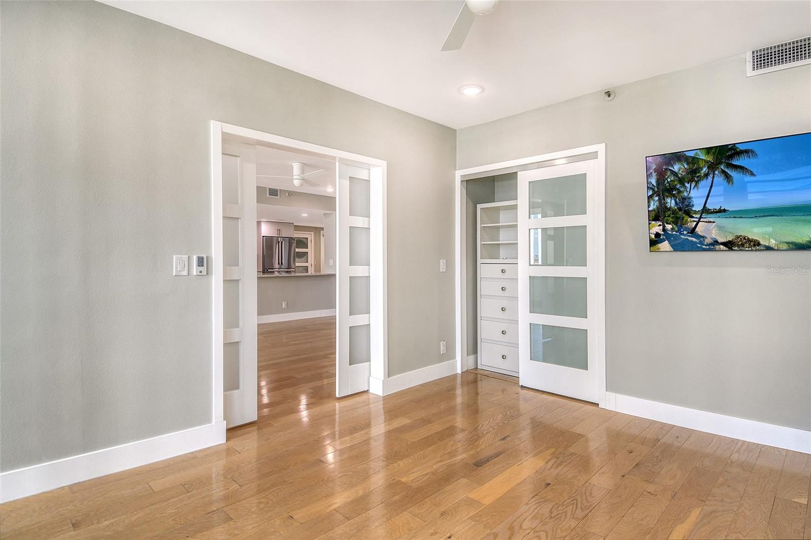 BAY PLAZA - Residential Lease
