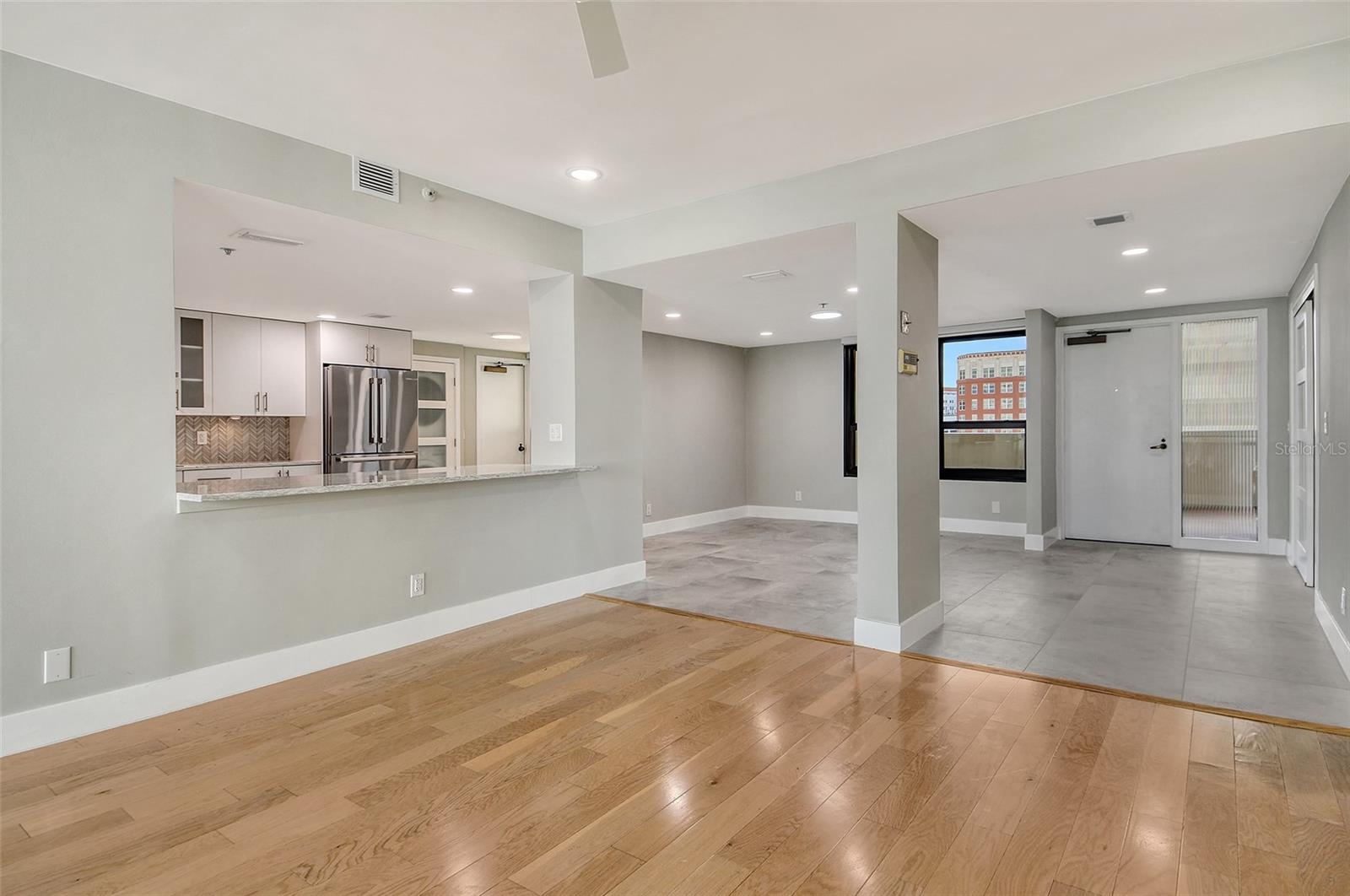 BAY PLAZA - Residential Lease