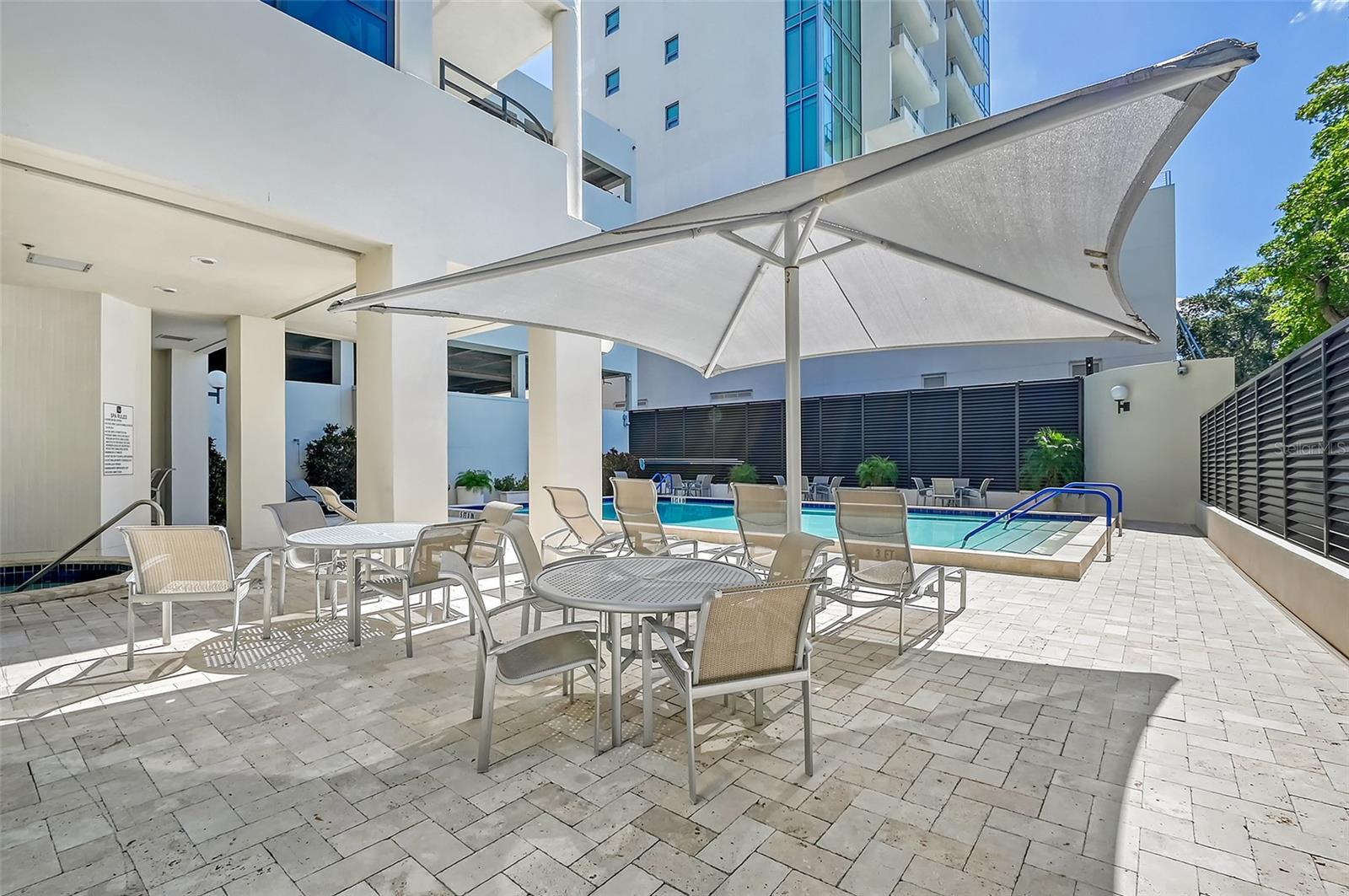 BAY PLAZA - Residential Lease