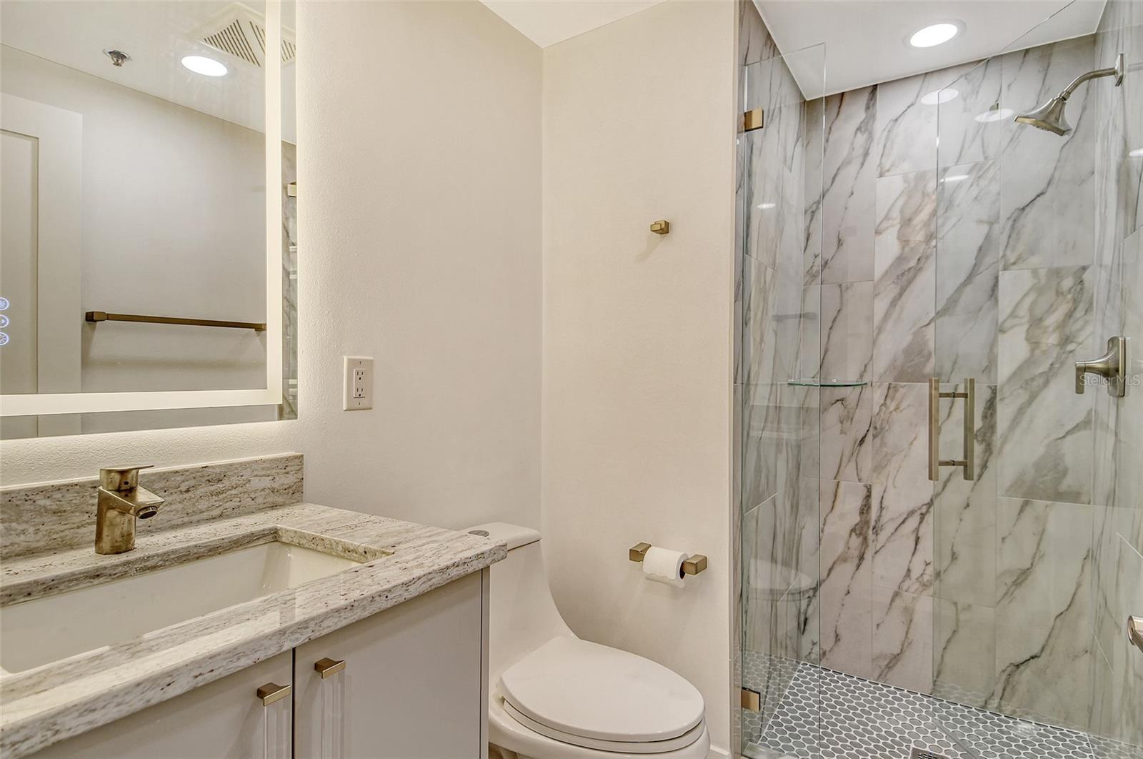 BAY PLAZA - Residential Lease