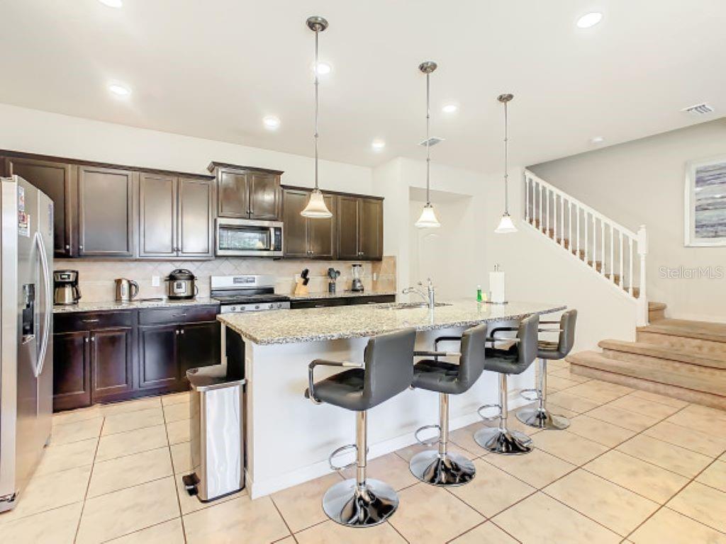 OAKMONT TWNHMS PH 2R - Residential
