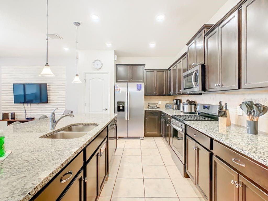 OAKMONT TWNHMS PH 2R - Residential