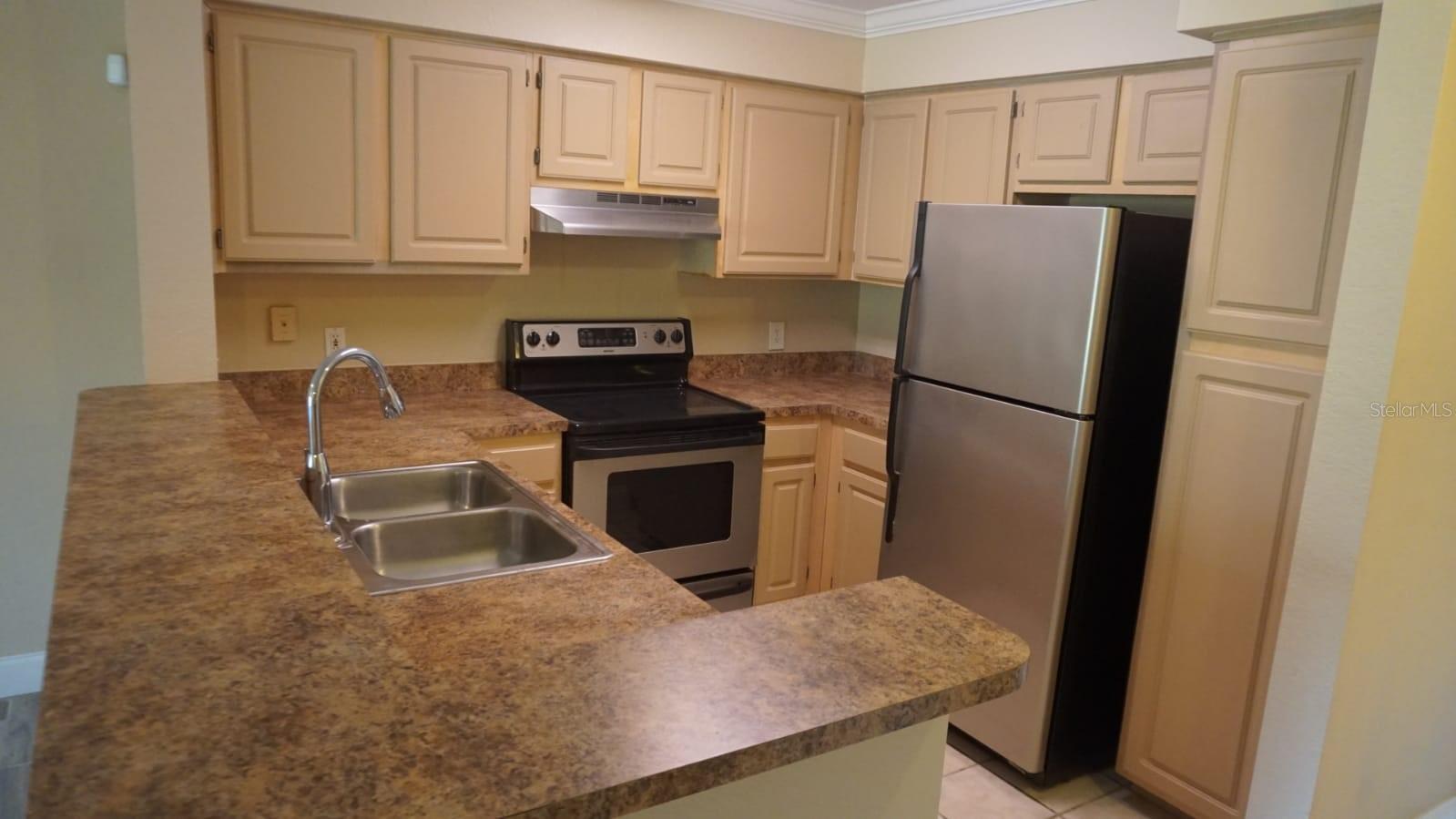 AUDUBON VILLAS AT HUNTERS CREEK CONDO - Residential Lease