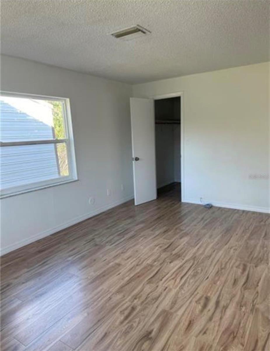 SEVEN SPGS HOMES - Residential Lease