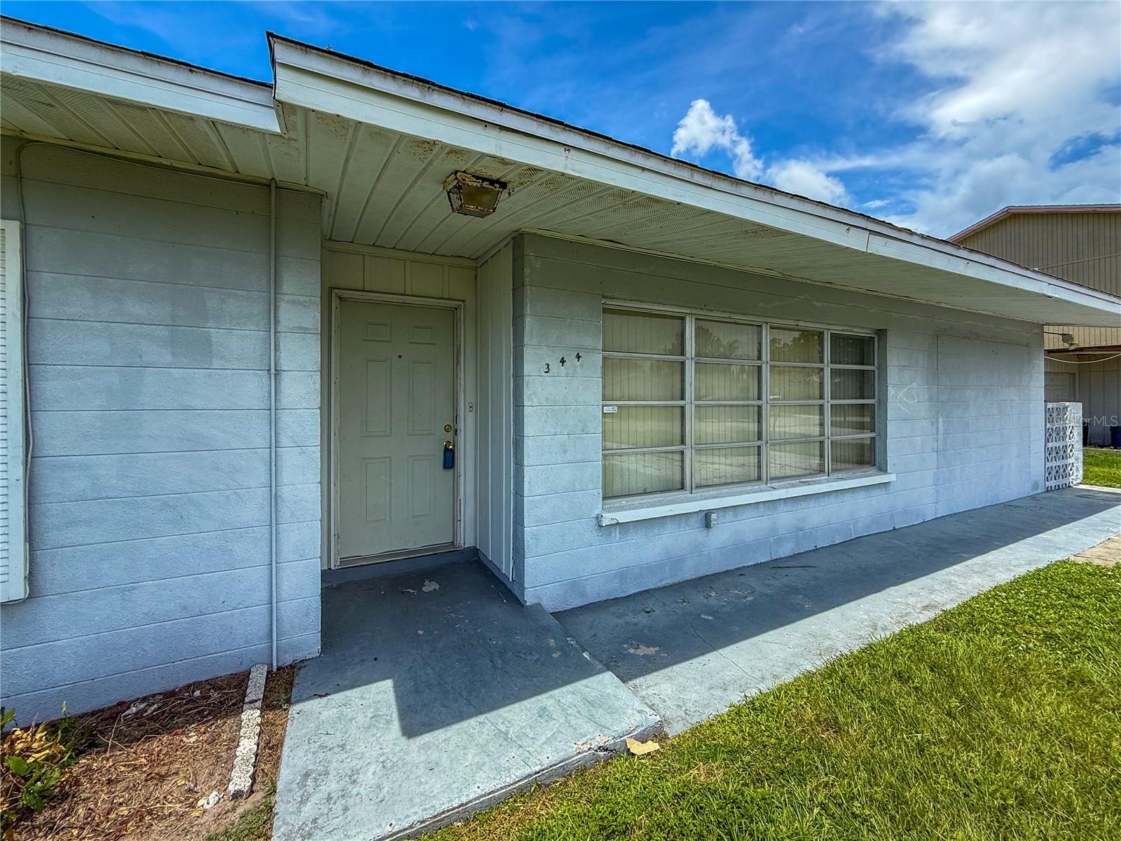 344 51ST STREET COURT W