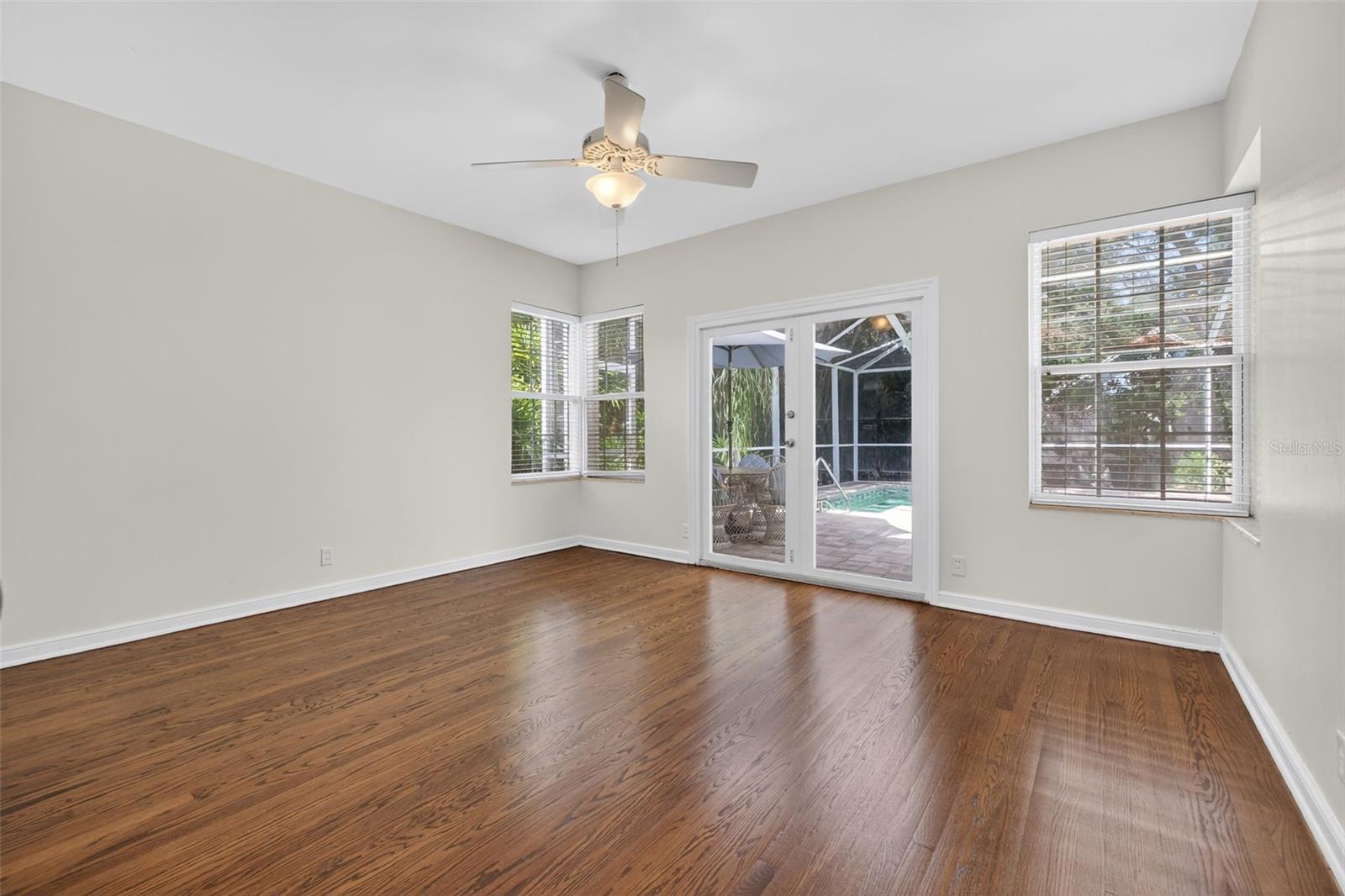 LAGO VISTA - Residential Lease